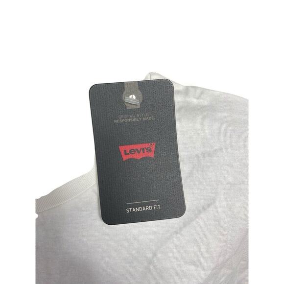 Levis T Shirt Size M Floral Spell Out Womens NEW Country Graphic Daisy Flowers - Picture 8 of 13